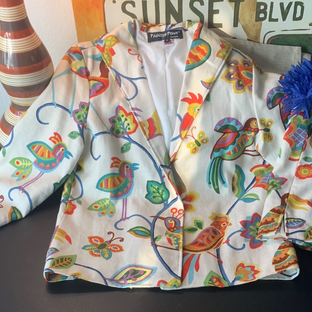 Painted Pony Women's Multicolor Floral Bird Blazer Jacket - White Base